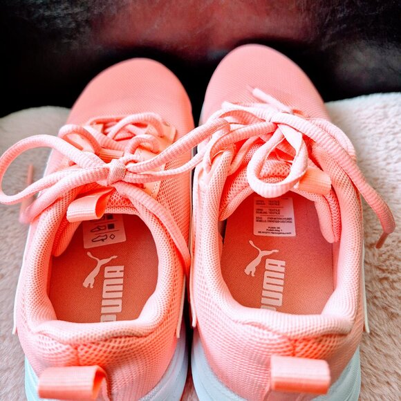 Puma Big Kids Size 5 Girls Lace Up Running Shoes - Picture 3 of 4